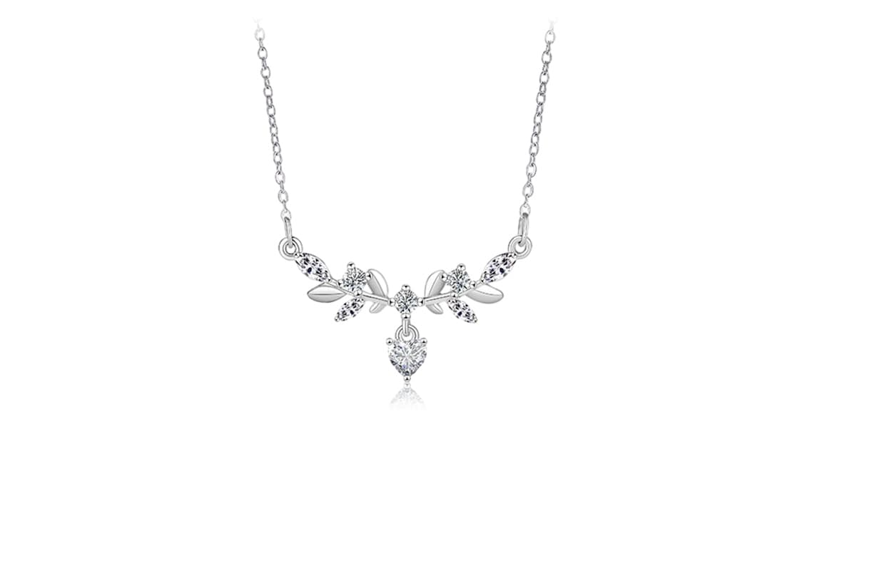 GIFU Laurel Flower Necklace