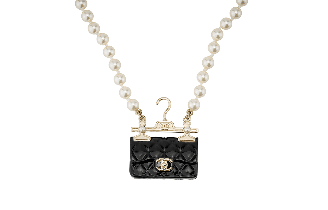 CHANEL Metal Necklace