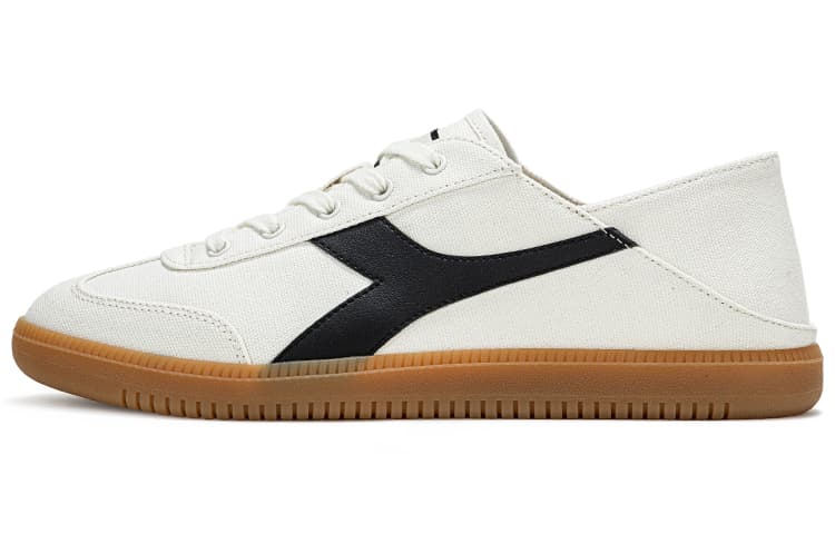 Diadora