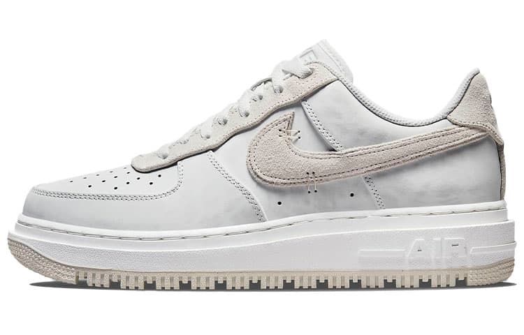 Nike Air Force 1 Low Summit White
