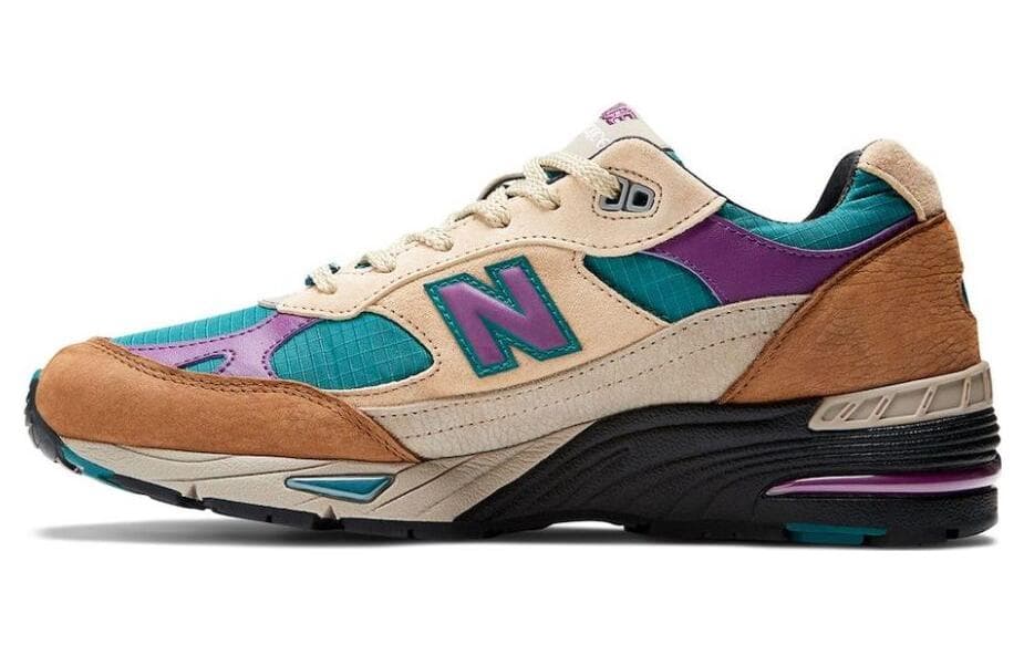PALACE x New Balance 991