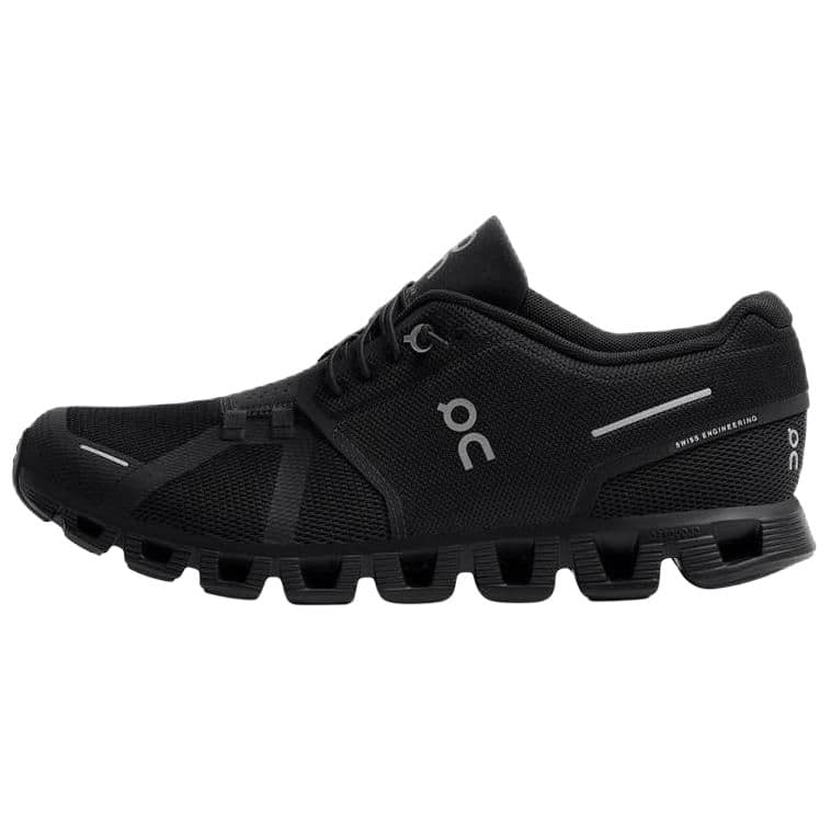 On昂跑 On Cloud 5 Black
