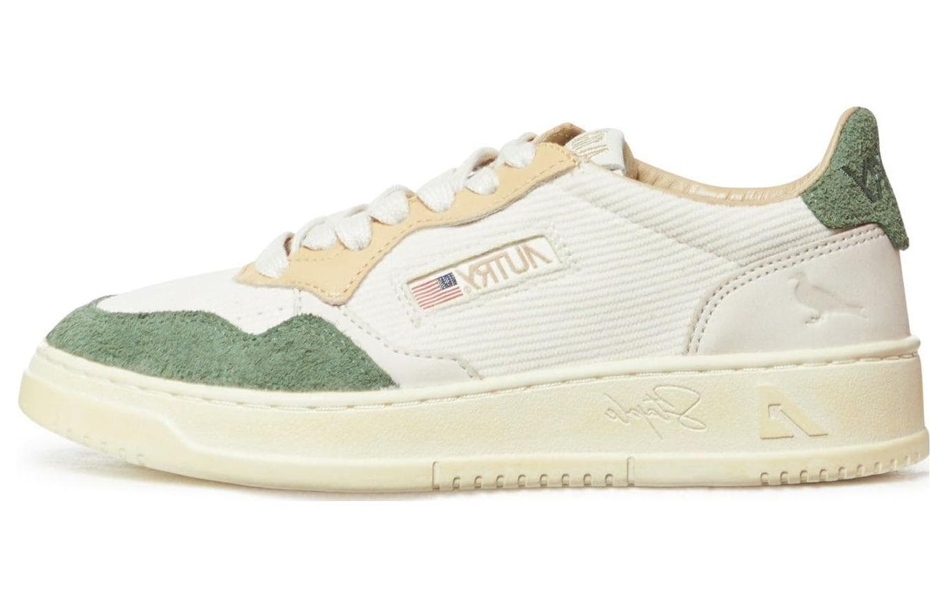 Autry Low Top White