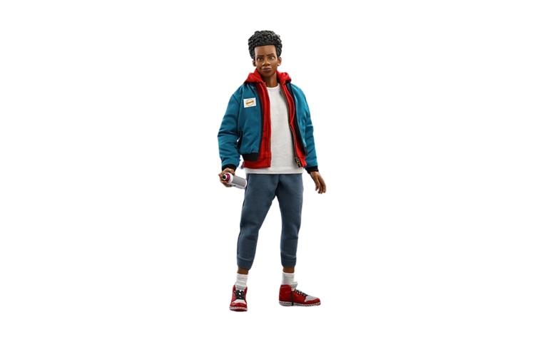 Hot Toys 16 29cm