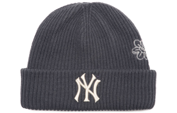 MLB Floral Embroidered Knit Beanie White/Black
