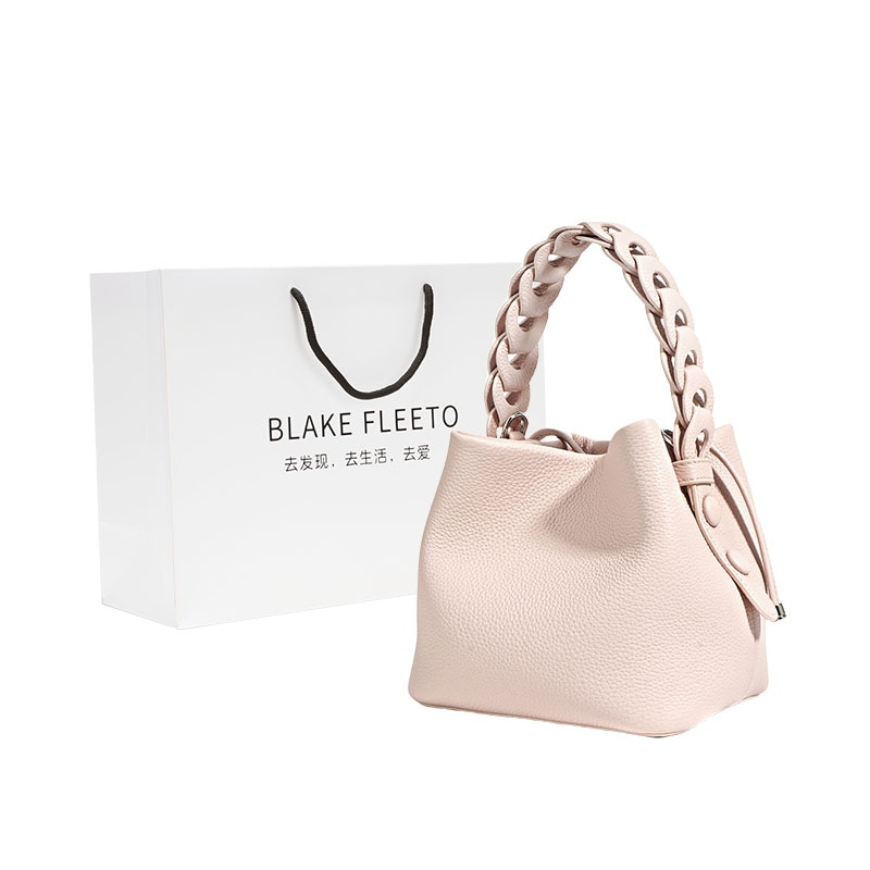 BLAKE FLEETO