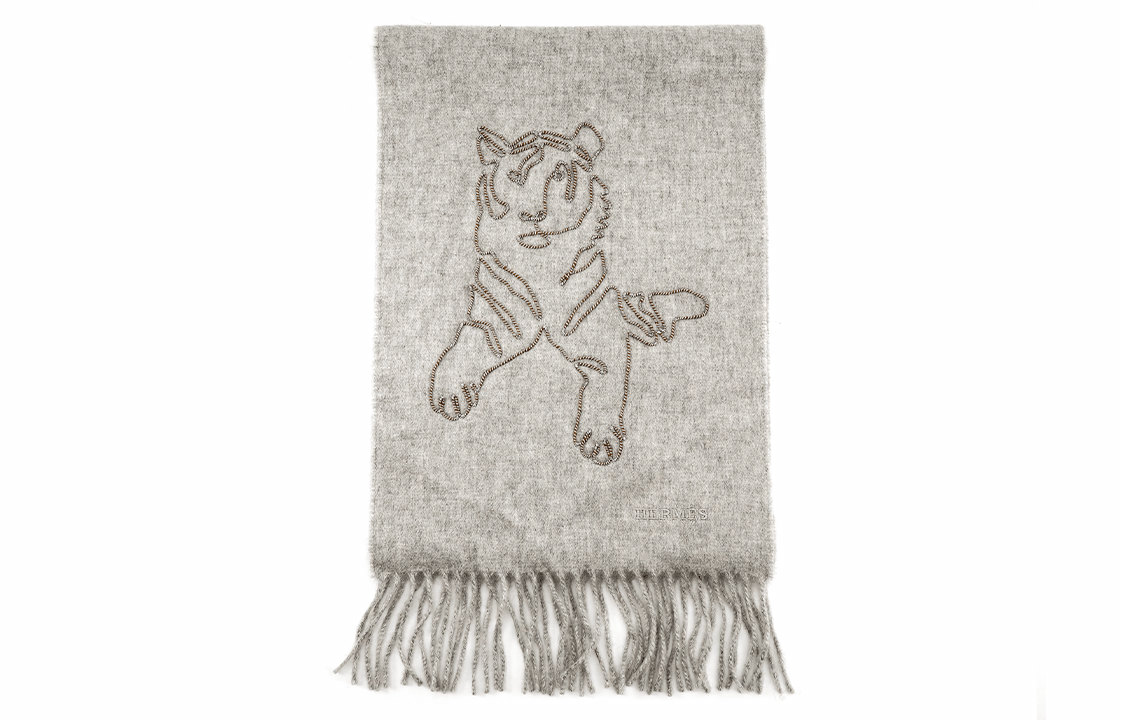 HERMES/爱马仕 Hermes Embroidered Tiger Scarf Gray