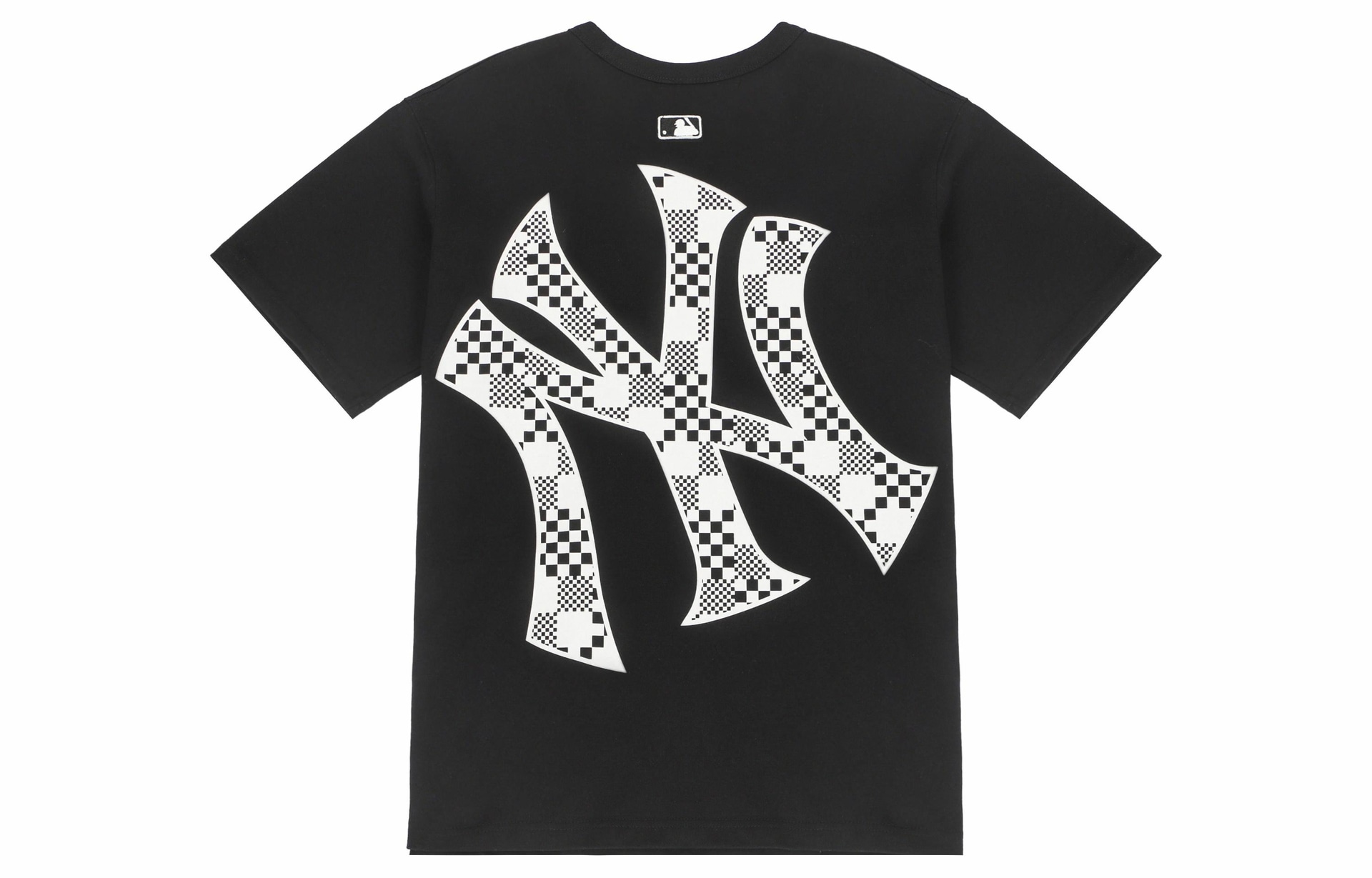 MLB T