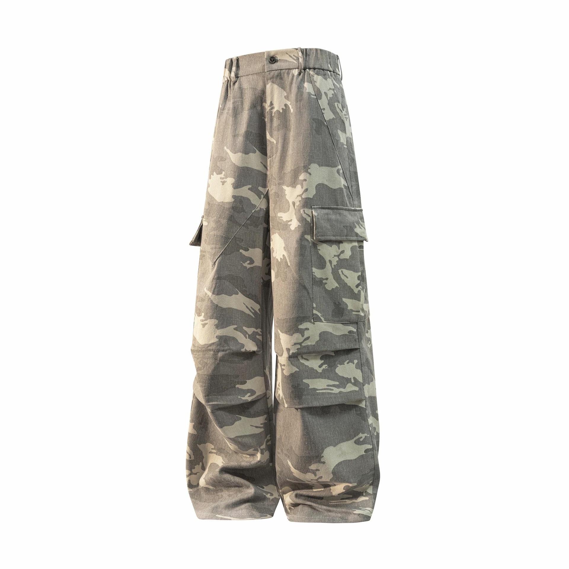 DAREASY Camo Cargo Pants