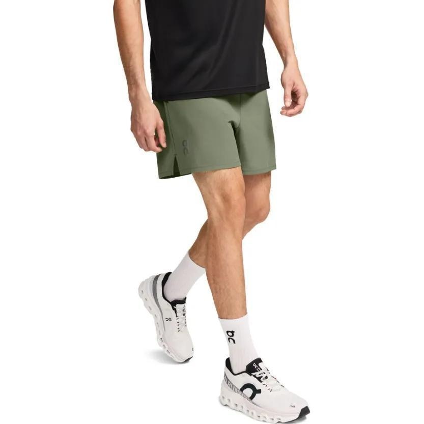 On昂跑 On Essential Shorts
