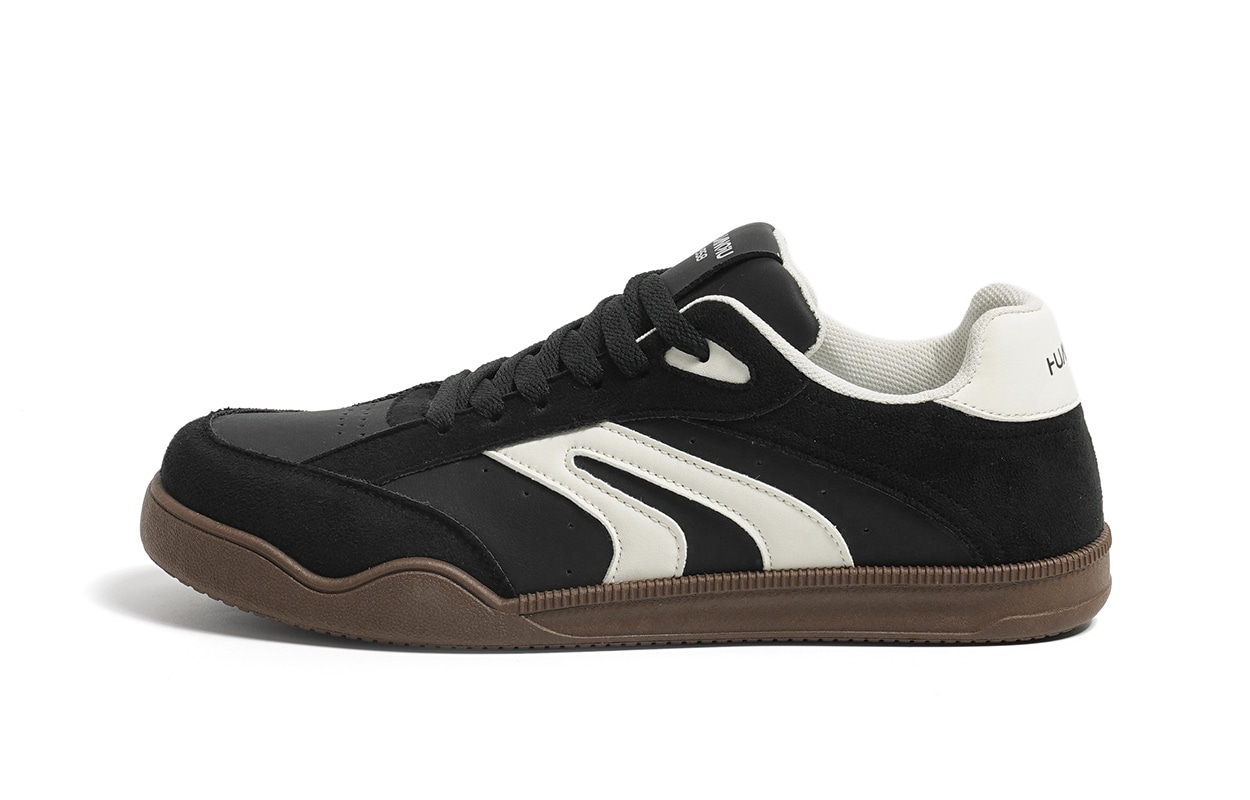 环球 HUANQIU HUANQIU Classic Low Top Sneakers Black