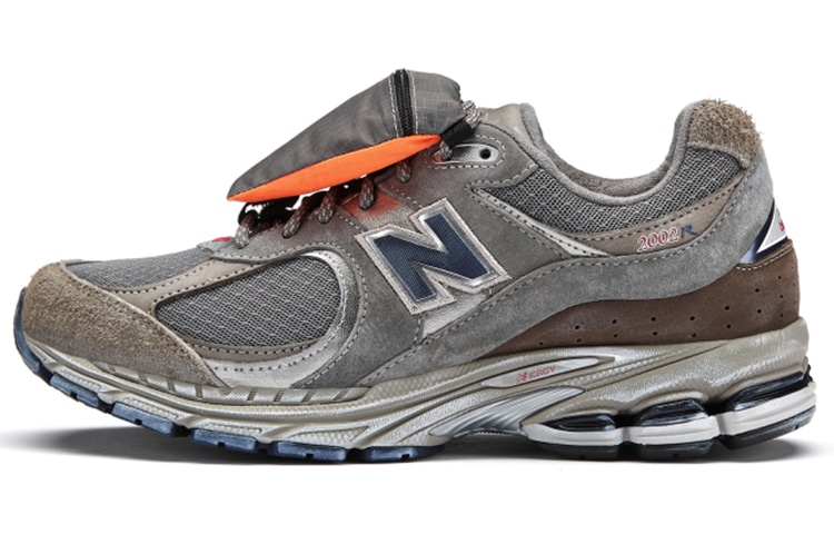 New Balance 2002R Castle Grey