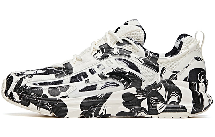 安踏 Anta Running Shoes Black White