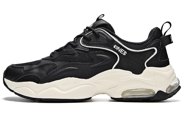 361° Retro Low Sneakers Black White