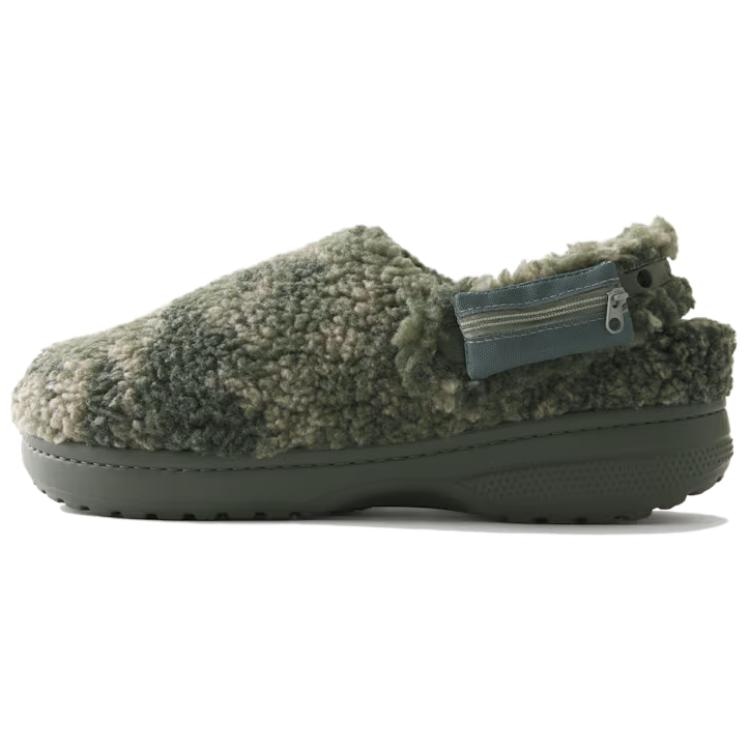 Hollister x Crocs Classic clog