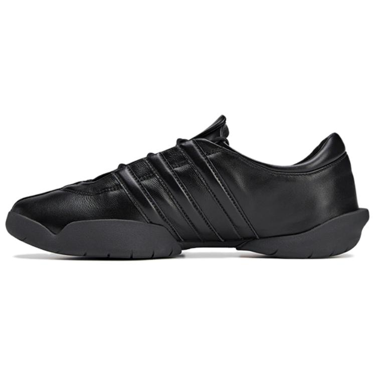 Y-3