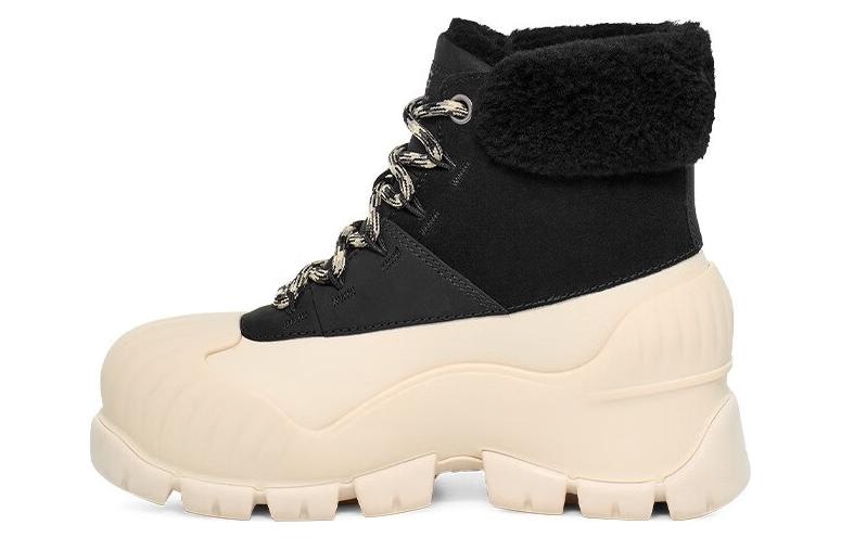 UGG Classic Short Black