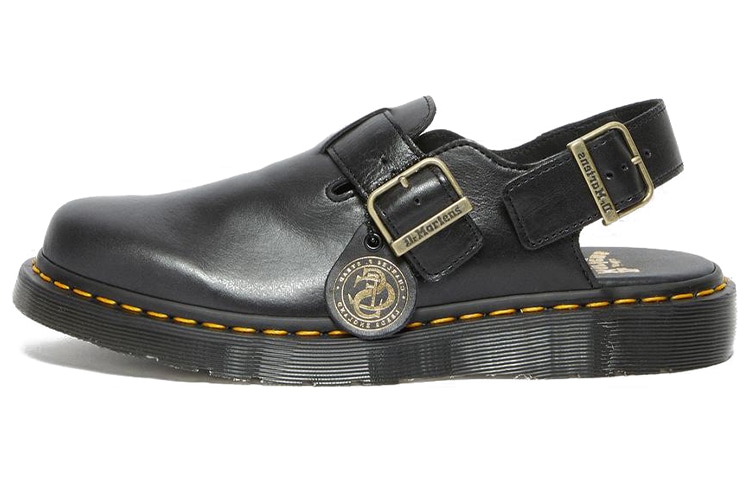 DR.MARTENS Dr. Martens