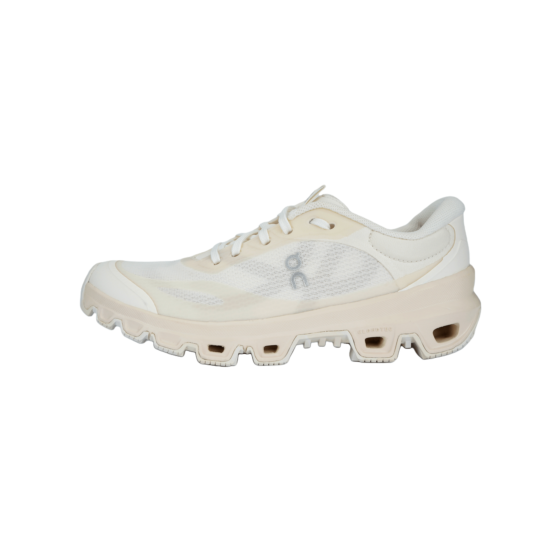 On x LOEWE Cloudventure 2.0